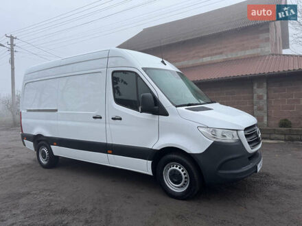Белый Мерседес Sprinter, объемом двигателя 2.2 л и пробегом 297 тыс. км за 24700 $, фото 1 на Automoto.ua
