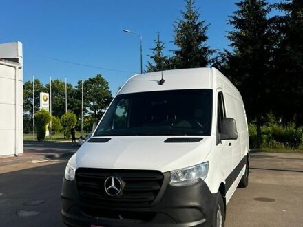 Белый Мерседес Sprinter, объемом двигателя 3 л и пробегом 236 тыс. км за 31999 $, фото 1 на Automoto.ua