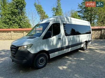 Белый Мерседес Sprinter, объемом двигателя 2.2 л и пробегом 391 тыс. км за 25900 $, фото 1 на Automoto.ua
