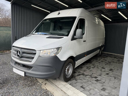 Белый Мерседес Sprinter, объемом двигателя 2.2 л и пробегом 243 тыс. км за 26900 $, фото 1 на Automoto.ua