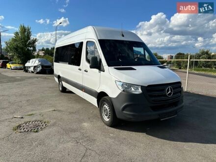 Белый Мерседес Sprinter, объемом двигателя 2.14 л и пробегом 312 тыс. км за 29999 $, фото 1 на Automoto.ua