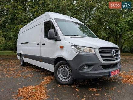 Белый Мерседес Sprinter, объемом двигателя 2.2 л и пробегом 291 тыс. км за 25999 $, фото 1 на Automoto.ua