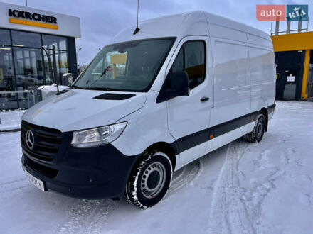 Белый Мерседес Sprinter, объемом двигателя 2.2 л и пробегом 195 тыс. км за 22500 $, фото 1 на Automoto.ua