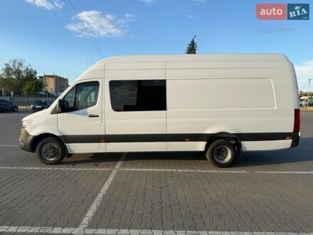Белый Мерседес Sprinter, объемом двигателя 3 л и пробегом 300 тыс. км за 60706 $, фото 1 на Automoto.ua