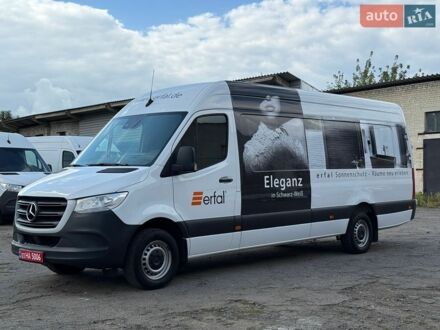 Белый Мерседес Sprinter, объемом двигателя 2.2 л и пробегом 289 тыс. км за 26900 $, фото 1 на Automoto.ua