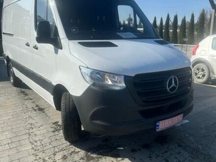 Белый Мерседес Sprinter, объемом двигателя 2 л и пробегом 311 тыс. км за 23600 $, фото 1 на Automoto.ua