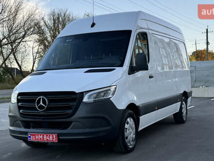 Белый Мерседес Sprinter, объемом двигателя 0 л и пробегом 239 тыс. км за 25900 $, фото 1 на Automoto.ua