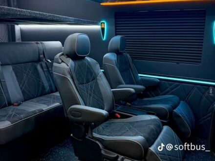 Белый Мерседес Sprinter, объемом двигателя 2 л и пробегом 208 тыс. км за 45000 $, фото 1 на Automoto.ua