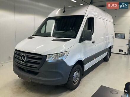 Белый Мерседес Sprinter, объемом двигателя 2 л и пробегом 208 тыс. км за 27000 $, фото 1 на Automoto.ua