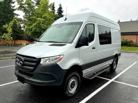 Мерседес Sprinter 2021 в Кривом Роге на Automoto.ua Белый Мерседес Sprinter, объемом двигателя 3 л и пробегом 37 тыс. км за 34000 $, фото 1 на Automoto.ua