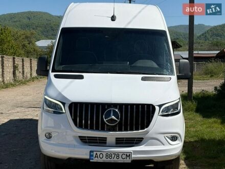 Белый Мерседес Sprinter, объемом двигателя 1.95 л и пробегом 165 тыс. км за 43000 $, фото 1 на Automoto.ua