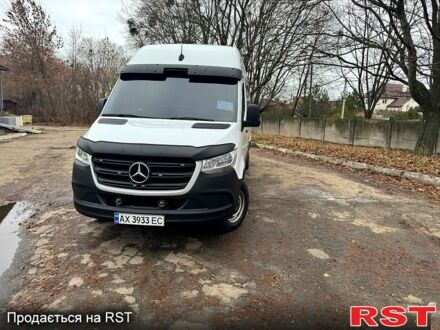 Белый Мерседес Sprinter, объемом двигателя 2 л и пробегом 325 тыс. км за 40000 $, фото 1 на Automoto.ua