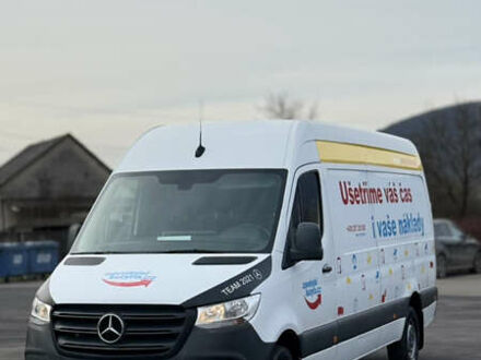 Білий Мерседес Sprinter, об'ємом двигуна 2.99 л та пробігом 300 тис. км за 29999 $, фото 1 на Automoto.ua
