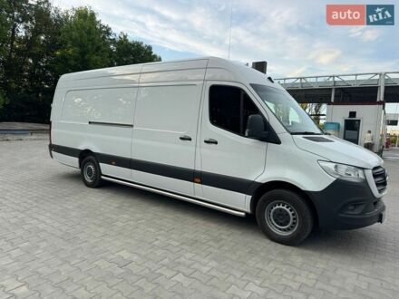 Белый Мерседес Sprinter, объемом двигателя 1.95 л и пробегом 349 тыс. км за 27500 $, фото 1 на Automoto.ua