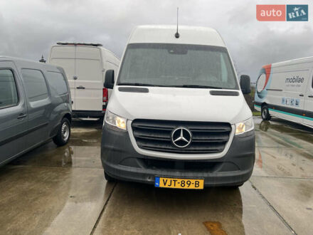 Мерседес Sprinter 2021 в Львове на Automoto.ua Белый Мерседес Sprinter, объемом двигателя 0 л и пробегом 265 тыс. км за 25990 $, фото 1 на Automoto.ua