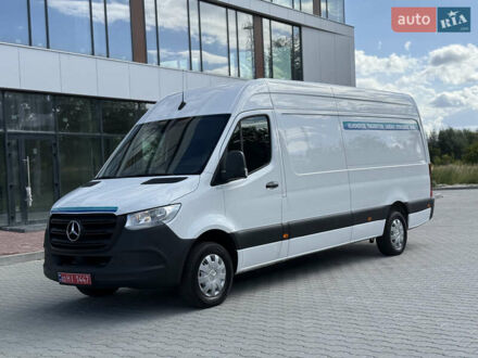 Белый Мерседес Sprinter, объемом двигателя 2.2 л и пробегом 195 тыс. км за 25900 $, фото 1 на Automoto.ua