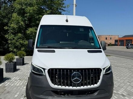 Белый Мерседес Sprinter, объемом двигателя 3 л и пробегом 241 тыс. км за 44999 $, фото 1 на Automoto.ua