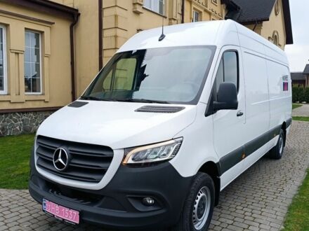 Белый Мерседес Sprinter, объемом двигателя 1.95 л и пробегом 336 тыс. км за 28900 $, фото 1 на Automoto.ua