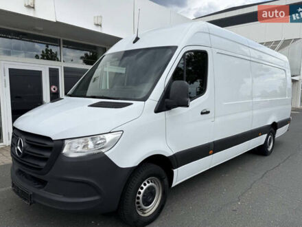 Мерседес Sprinter 2022 в Бердичеве на Automoto.ua Белый Мерседес Sprinter, объемом двигателя 2 л и пробегом 242 тыс. км за 31300 $, фото 1 на Automoto.ua