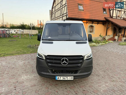 Белый Мерседес Sprinter, объемом двигателя 2 л и пробегом 170 тыс. км за 26200 $, фото 1 на Automoto.ua
