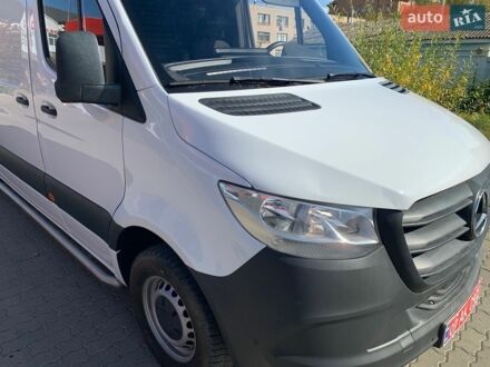 Белый Мерседес Sprinter, объемом двигателя 2 л и пробегом 84 тыс. км за 29700 $, фото 1 на Automoto.ua
