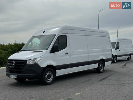 Белый Мерседес Sprinter, объемом двигателя 2.2 л и пробегом 220 тыс. км за 25900 $, фото 1 на Automoto.ua