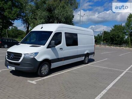 Белый Мерседес Sprinter, объемом двигателя 1.95 л и пробегом 300 тыс. км за 31331 $, фото 1 на Automoto.ua