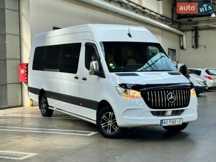 Белый Мерседес Sprinter, объемом двигателя 1.95 л и пробегом 400 тыс. км за 39000 $, фото 1 на Automoto.ua