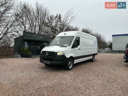 Белый Мерседес Sprinter, объемом двигателя 2 л и пробегом 238 тыс. км за 23900 $, фото 1 на Automoto.ua