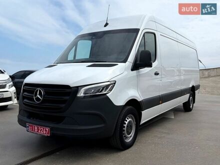 Белый Мерседес Sprinter, объемом двигателя 2.2 л и пробегом 290 тыс. км за 29999 $, фото 1 на Automoto.ua