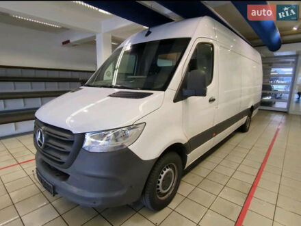 Белый Мерседес Sprinter, объемом двигателя 2 л и пробегом 226 тыс. км за 37800 $, фото 1 на Automoto.ua