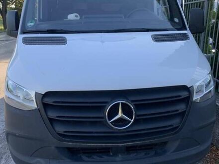 Белый Мерседес Sprinter, объемом двигателя 1.95 л и пробегом 243 тыс. км за 29000 $, фото 1 на Automoto.ua