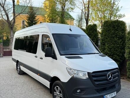 Белый Мерседес Sprinter, объемом двигателя 2 л и пробегом 40 тыс. км за 46000 $, фото 1 на Automoto.ua