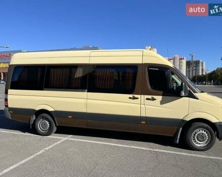 Бежевый Мерседес Sprinter, объемом двигателя 2.14 л и пробегом 750 тыс. км за 25000 $, фото 5 на Automoto.ua