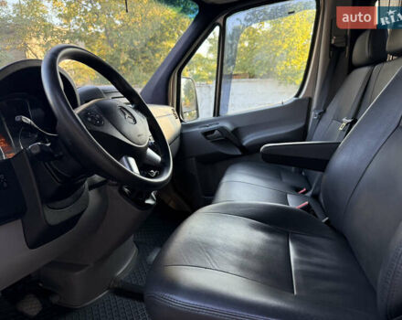Бежевый Мерседес Sprinter, объемом двигателя 3 л и пробегом 490 тыс. км за 29900 $, фото 14 на Automoto.ua
