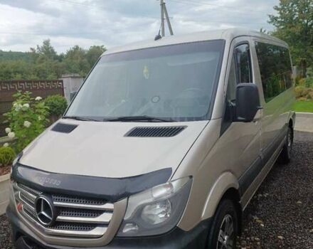 Бежевый Мерседес Sprinter, объемом двигателя 2.99 л и пробегом 390 тыс. км за 21000 $, фото 3 на Automoto.ua