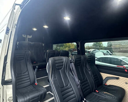 Бежевий Мерседес Sprinter, об'ємом двигуна 3 л та пробігом 330 тис. км за 31000 $, фото 5 на Automoto.ua
