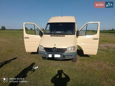 Мерседес Sprinter 2000 в Сарнах на Automoto.ua Бежевый Мерседес Sprinter, объемом двигателя 2.2 л и пробегом 600 тыс. км за 7500 $, фото 1 на Automoto.ua