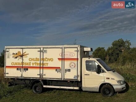 Бежевый Мерседес Sprinter, объемом двигателя 2.15 л и пробегом 450 тыс. км за 8800 $, фото 1 на Automoto.ua
