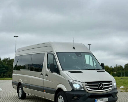 Бежевый Мерседес Sprinter, объемом двигателя 2.14 л и пробегом 700 тыс. км за 25500 $, фото 1 на Automoto.ua
