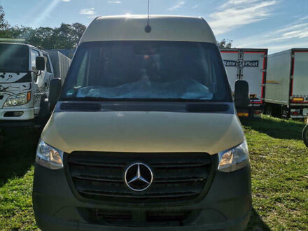 Бежевий Мерседес Sprinter, об'ємом двигуна 1.95 л та пробігом 295 тис. км за 35383 $, фото 1 на Automoto.ua