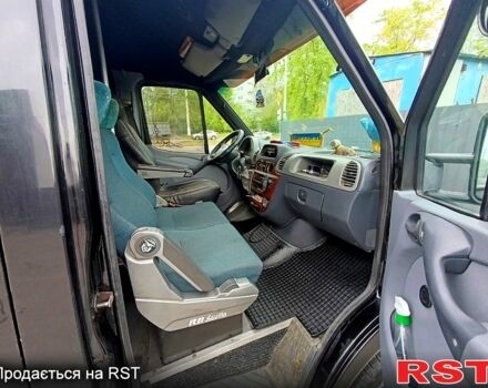 Мерседес Sprinter 2000 в Кропивницком (Кировограде) на Automoto.ua Черный Мерседес Sprinter, объемом двигателя 2.7 л и пробегом 705 тыс. км за 10400 $, фото 5 на Automoto.ua