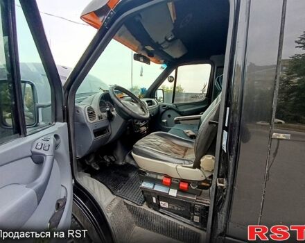 Мерседес Sprinter 2000 в Кропивницком (Кировограде) на Automoto.ua Черный Мерседес Sprinter, объемом двигателя 2.7 л и пробегом 705 тыс. км за 10400 $, фото 4 на Automoto.ua