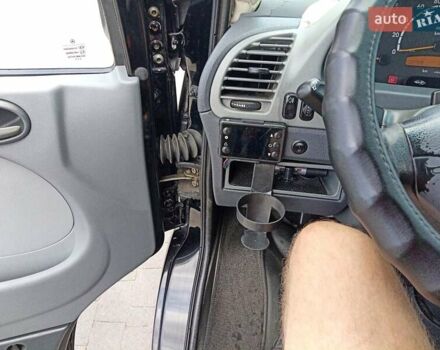 Черный Мерседес Sprinter, объемом двигателя 2.15 л и пробегом 623 тыс. км за 8855 $, фото 22 на Automoto.ua