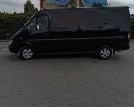 Черный Мерседес Sprinter, объемом двигателя 2.15 л и пробегом 623 тыс. км за 8855 $, фото 1 на Automoto.ua