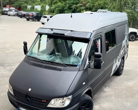 Черный Мерседес Sprinter, объемом двигателя 2.2 л и пробегом 270 тыс. км за 22000 $, фото 3 на Automoto.ua