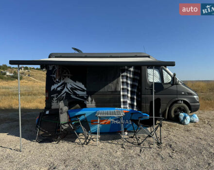 Черный Мерседес Sprinter, объемом двигателя 2.2 л и пробегом 270 тыс. км за 22000 $, фото 2 на Automoto.ua