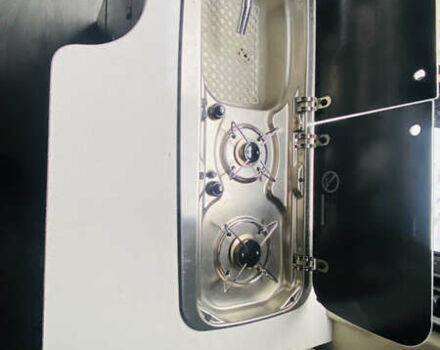 Черный Мерседес Sprinter, объемом двигателя 2.14 л и пробегом 169 тыс. км за 39999 $, фото 15 на Automoto.ua