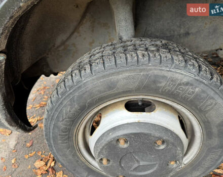 Черный Мерседес Sprinter, объемом двигателя 2.9 л и пробегом 485 тыс. км за 7500 $, фото 7 на Automoto.ua