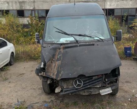 Чорний Мерседес Sprinter, об'ємом двигуна 2.2 л та пробігом 400 тис. км за 2599 $, фото 2 на Automoto.ua